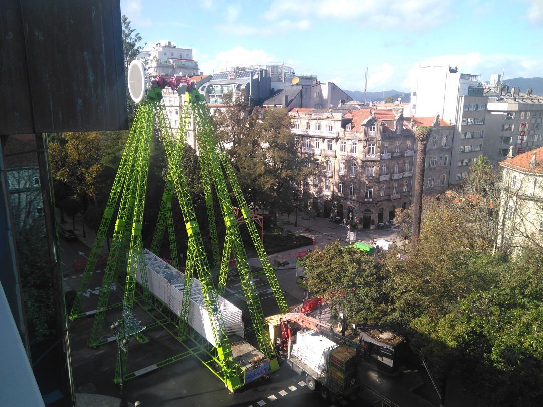 Obra de montaje de la noria en Areal