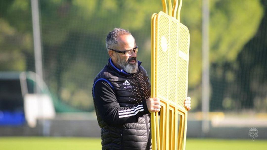 Cervera durante un entrenamiento del Cádiz.