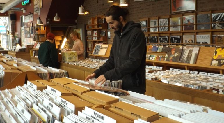 El resurgir del vinilo, un impulso para las tiendas independientes de discos. 