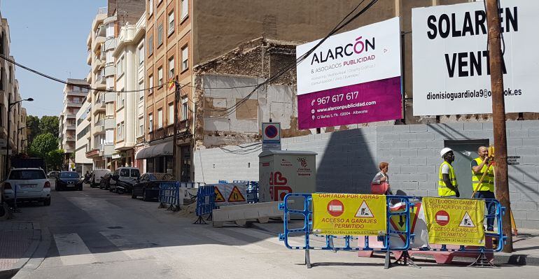 Teodoro Camino sigue cortada por obras