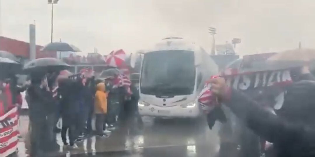 Llegada del equipo al aeropuerto