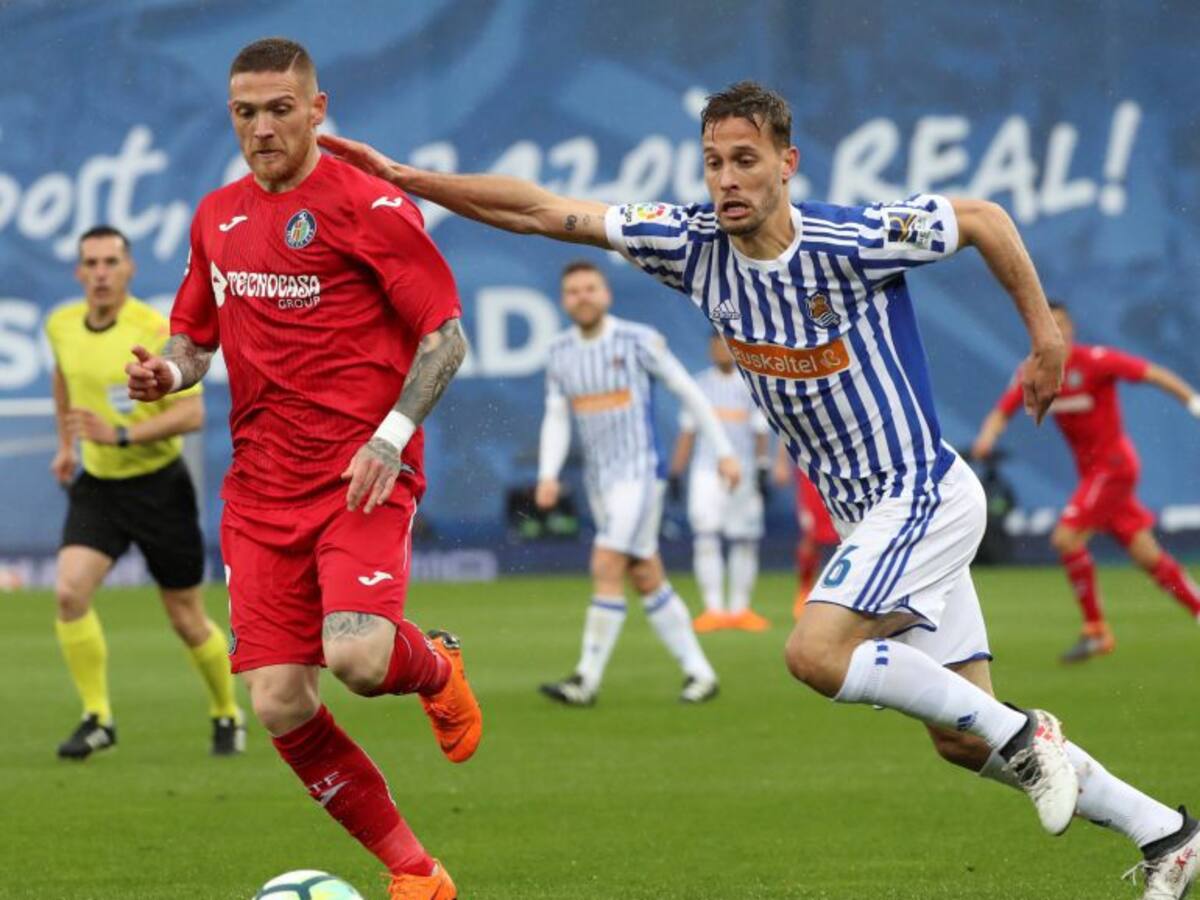 Ángel remonta a la Real Sociedad