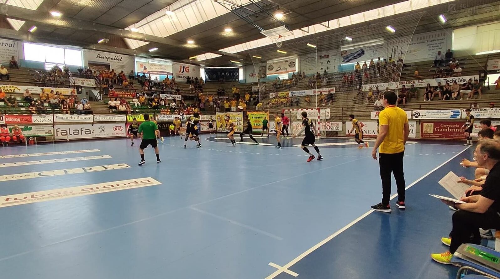 El Tubos Aranda durante una de sus defensas ante Alarcos