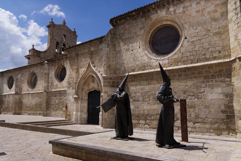 Iglesia de San Pablo desde donde parte El Santo Rosario del Dolor