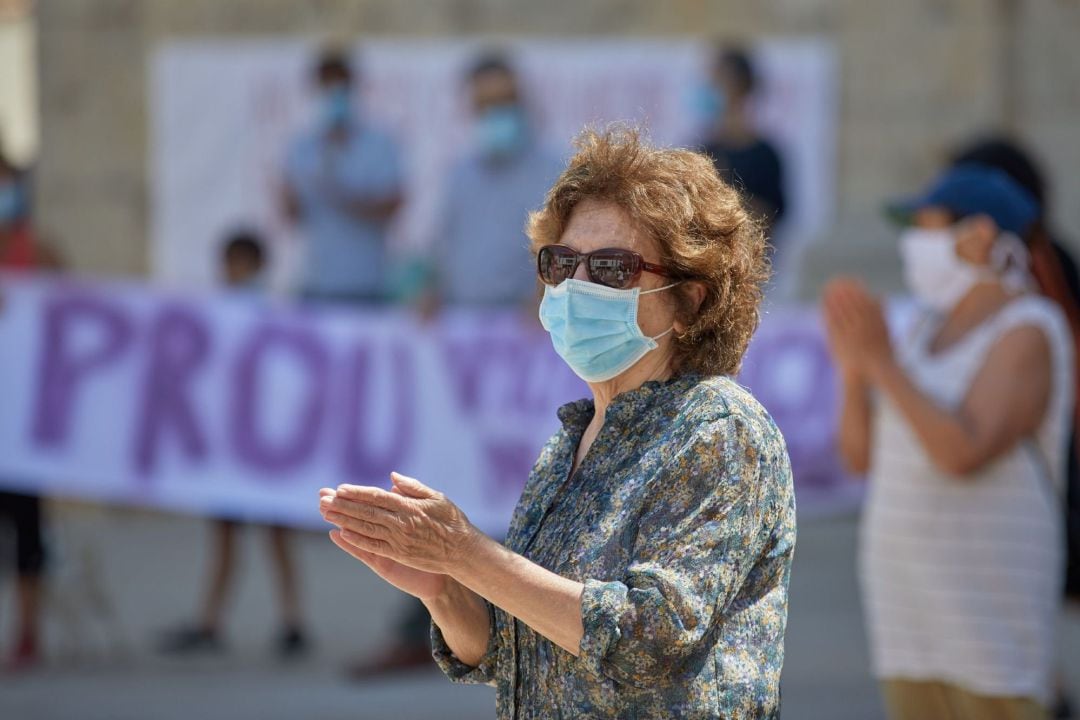 Minut de silenci a l&#039;Escala al juliol per un assassinat masclista