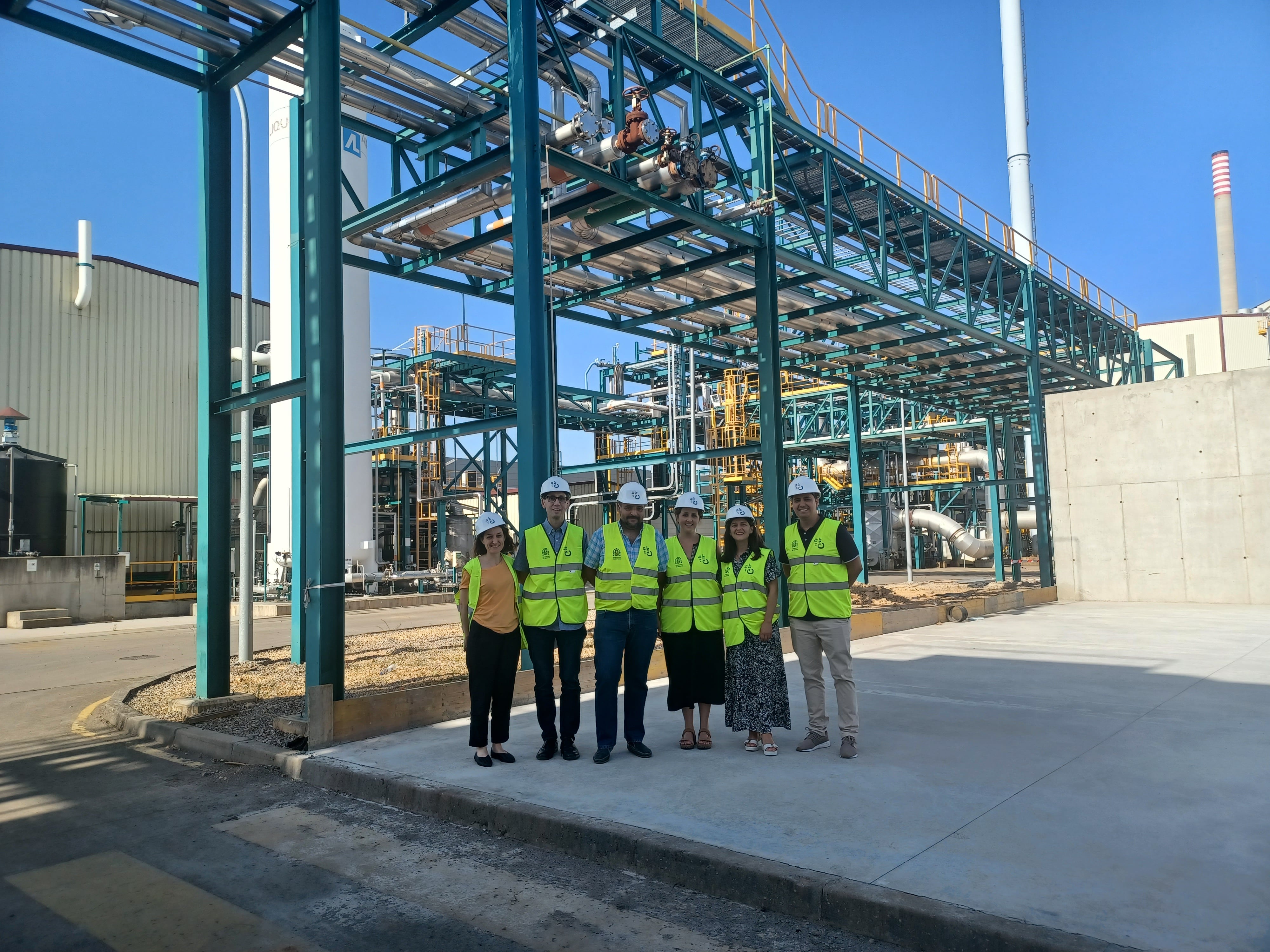 Equipo de Eurecat y CIUDEN que ha participado en la primera fase del proyecto, en las instalaciones de CIUDEN donde se ubicará la planta piloto de producción de metanol.