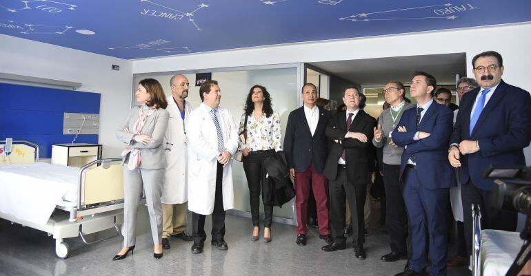 El presidente de la Junta ha visitado las obras de la unidad de Oncohematología Pediátrica de Albacete