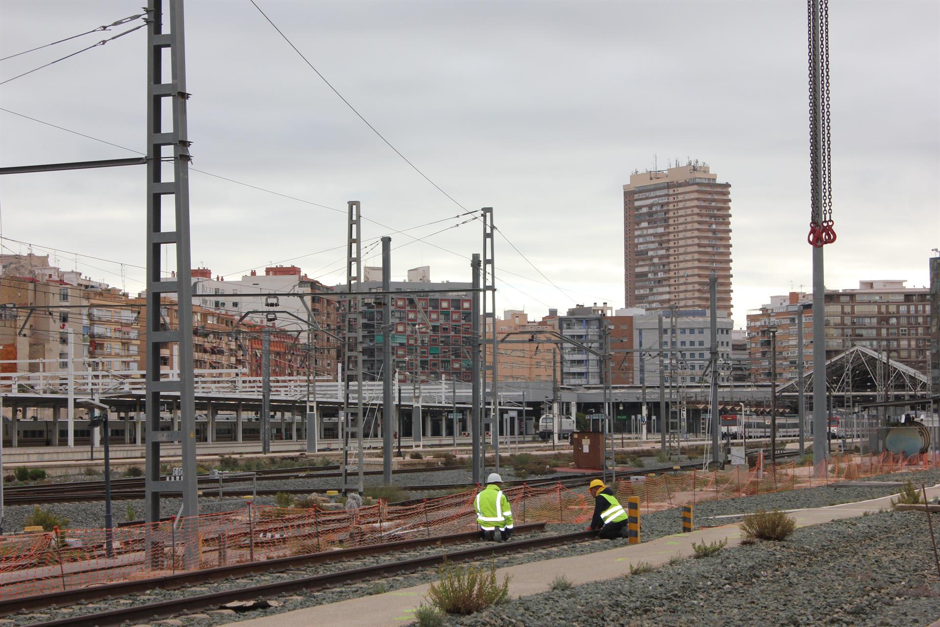 Alicante, Corredor Mediterráneo