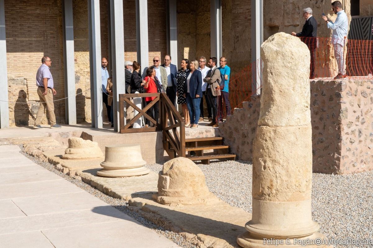 yacimiento del Pórtico del Teatro Romano