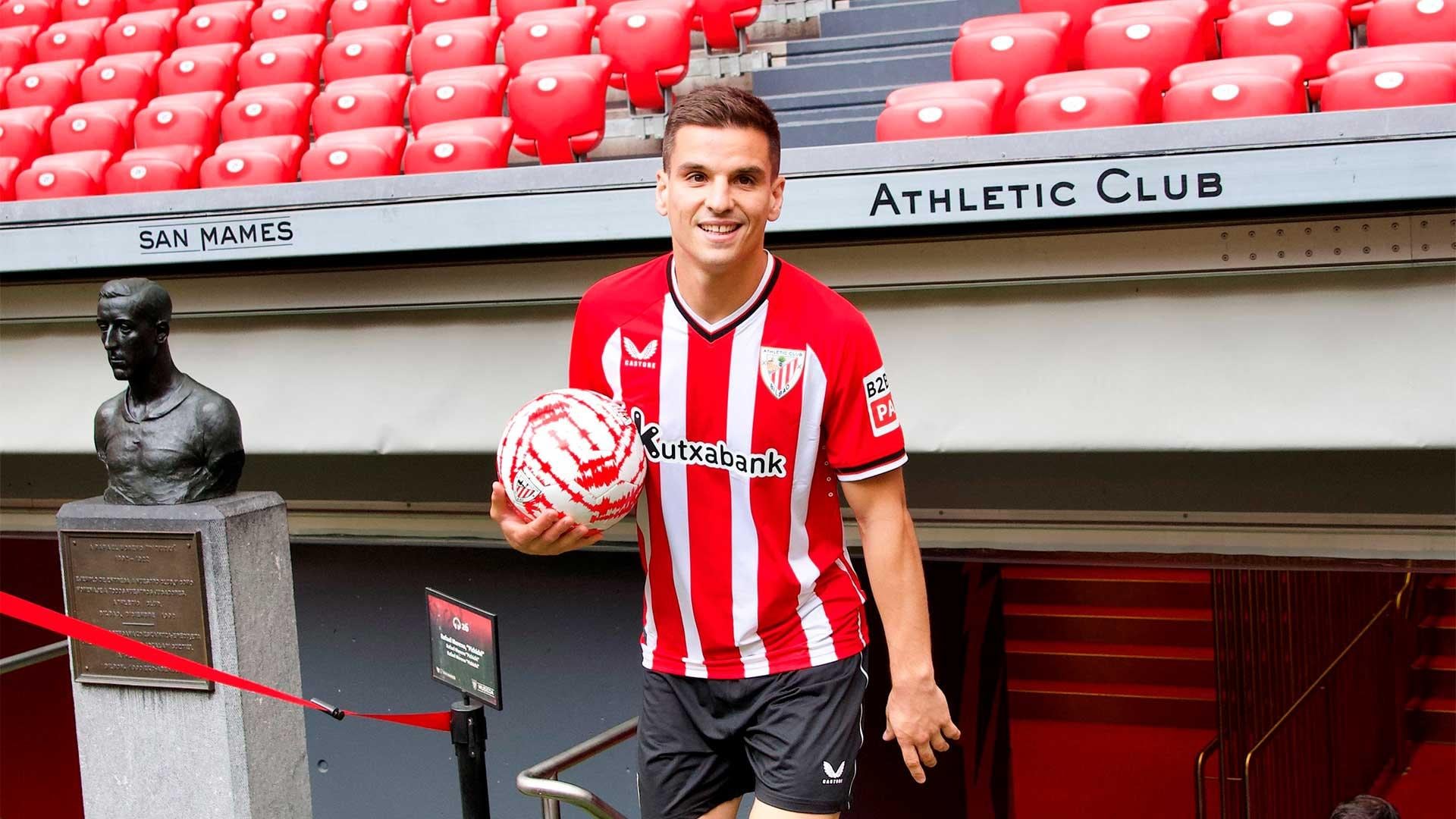 Ruiz de Galarreta en su presentación como jugador del Athletic