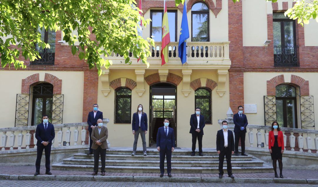 Alfonso Fernández Mañueco y los portavoces se reúnen en la sede de la Presidencia de Castilla y León