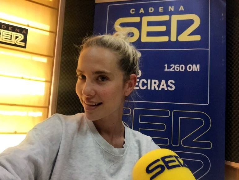 Brisa Fenoy durante una de sus intervenciones en radio Algeciras