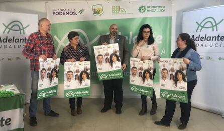 Los candidatos de Adelante Andaluc&iacute;a en el inicio de la campa&ntilde;a.