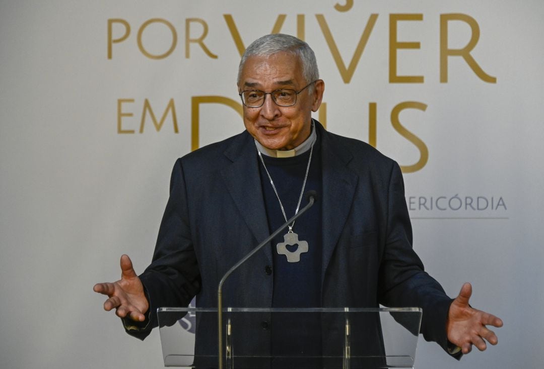 El presidente de la Conferencia Episcopal portuguesa, José Ornelas Carvalho, en una rueda de prensa.