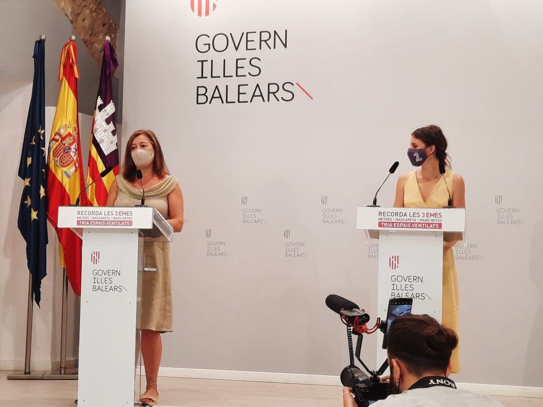 La presidenta del Govern, Francina Armengol, y la ministra de Igualdad, Irene Montero.