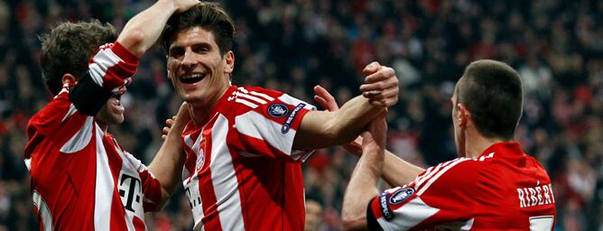 Ribery y Müller felicitan al delantero hispano-alemán