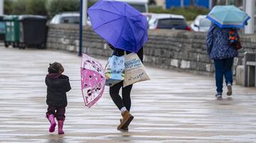 Las AMPA reclaman "un protocolo claro" ante alertas meteorológicas y medidas para "no perder materia lectiva"
