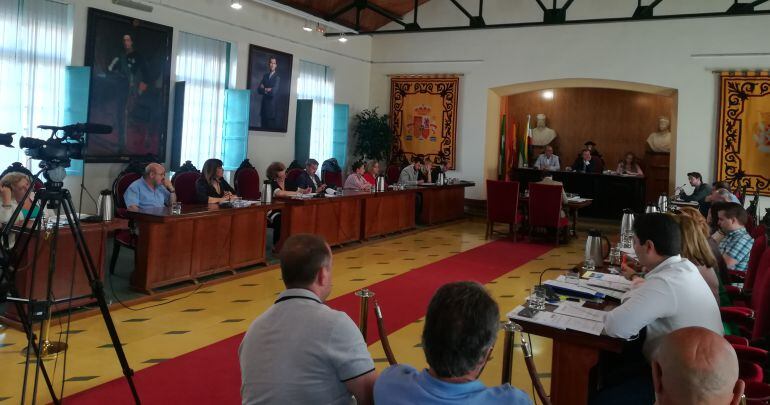 Pleno ordinario en Linares del 14 de junio de 2018.