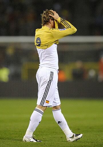 Fernando Torres, desconsolado tras lesionarse