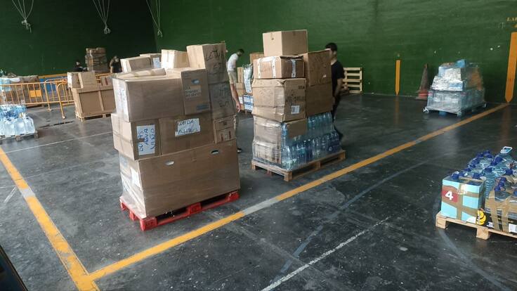 Uno de los ertzainas que organizó la recogida solidaria por la DANA explica cómo se llevó a cabo