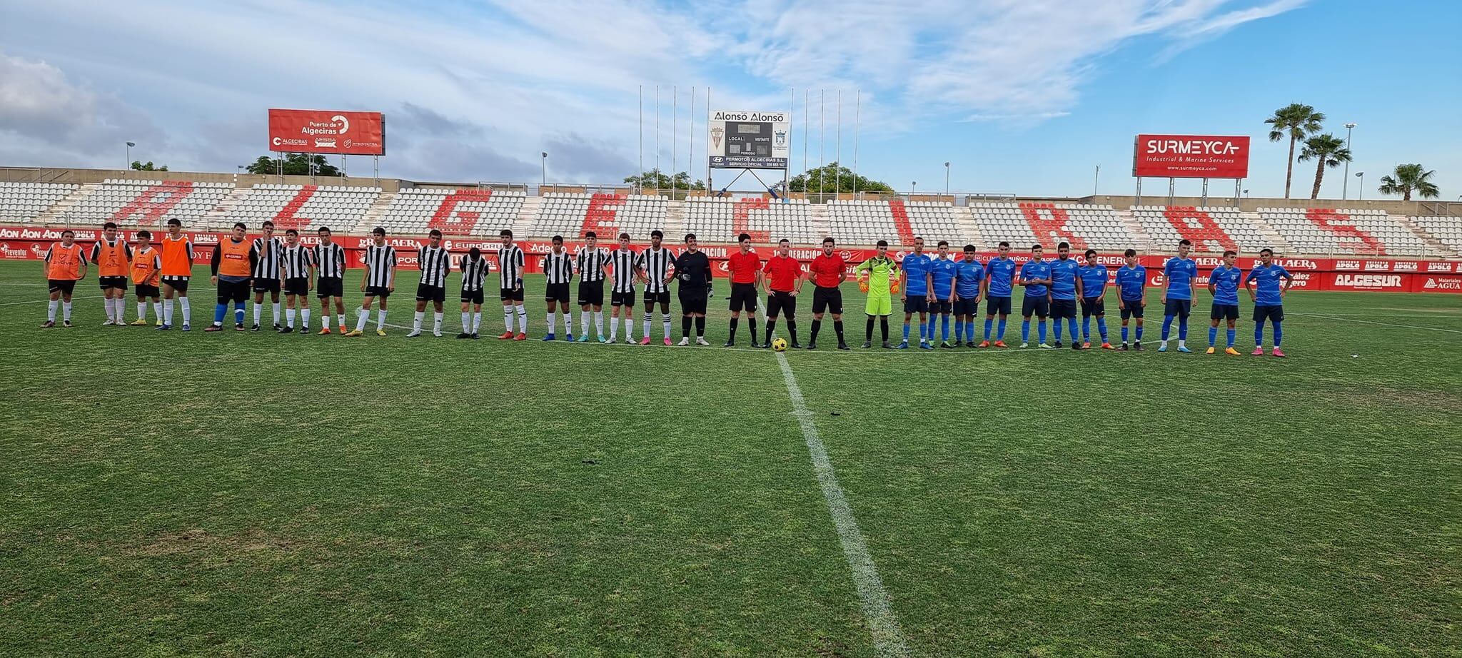 Un partido de fútbol base en Algeciras