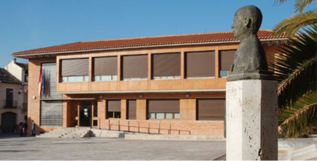 Fachada del Ayuntamiento de Torralba de Calatrava