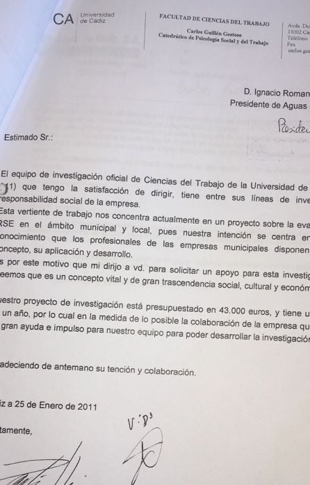 Carta enviada por Carlos Guillén a Aguas de Cádiz en 2011 con membrete de la UCA