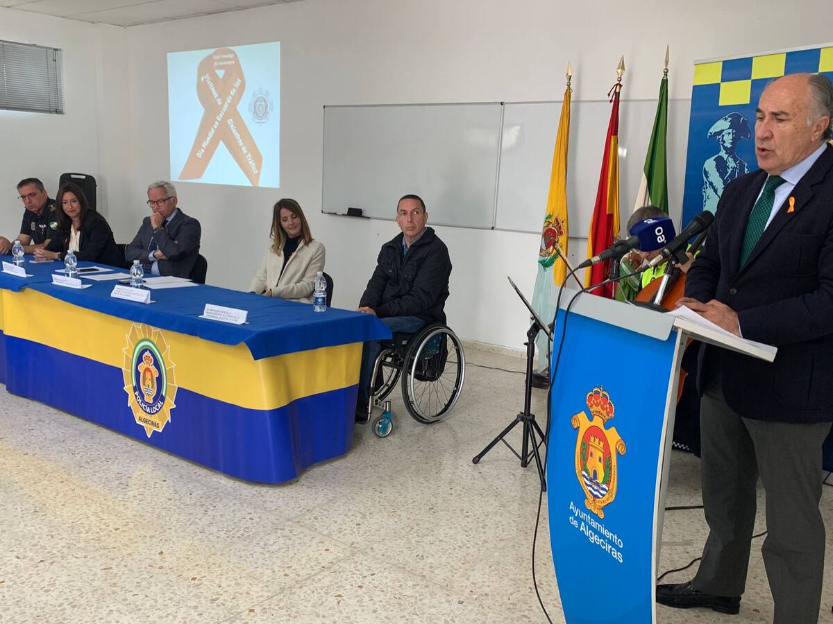 Algeciras homenajea a las víctimas de accidentes de tráfico