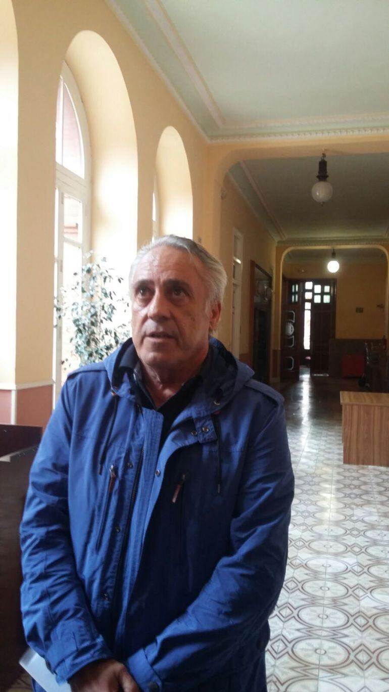 Jesús Presencio en los pasillos de la casa consistorial