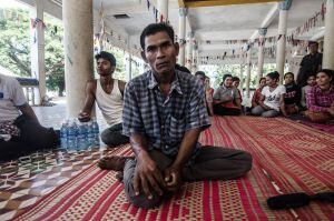 Seuy Sam, víctima de trata, en un grupo focal contra la explotación en el norte de Camboya. Noviembre 2015.