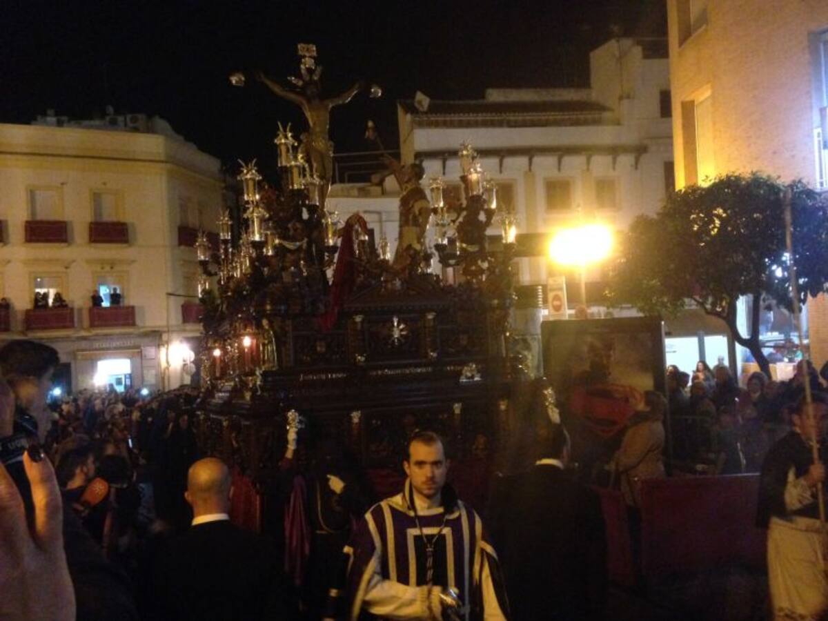 Martes Santo casi pleno de hermandades en la calle. Solo suspendió su salida la Universitaria