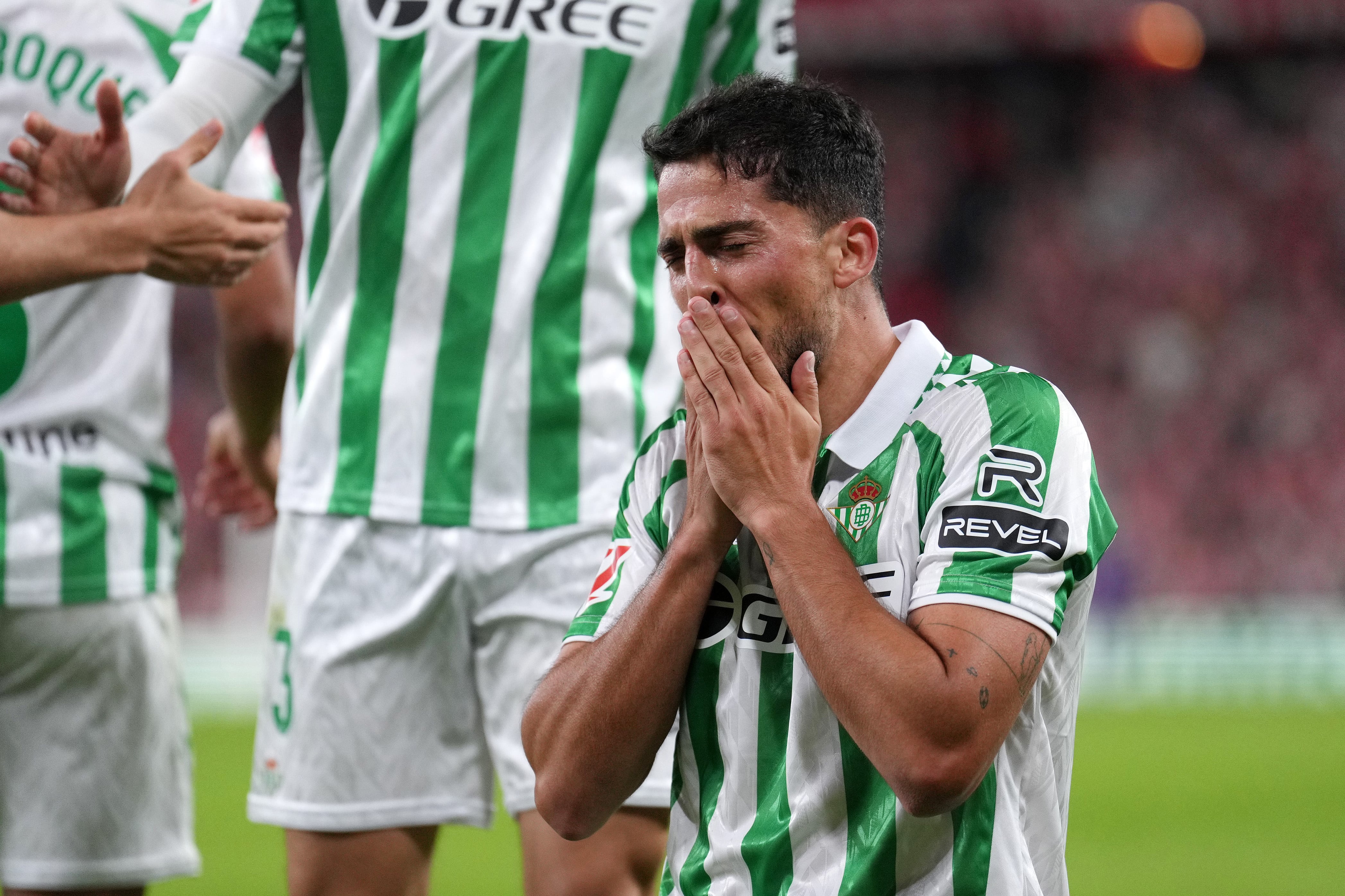 Pablo Fornals celebra su gol en el Athletic Club - Real Betis durante el partido de Liga