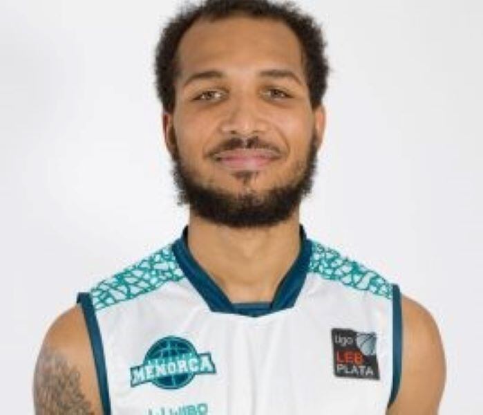 El jugador no acudió a la embajada española para tramitar el visado.