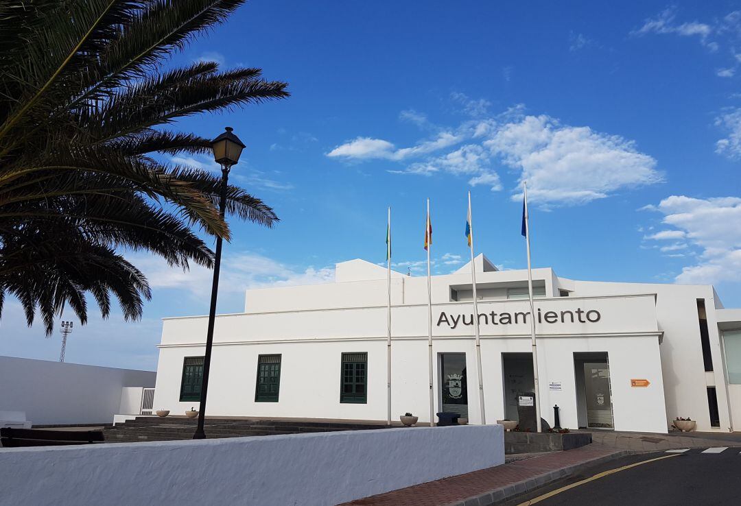 Edificio del Ayuntamiento de Tías.