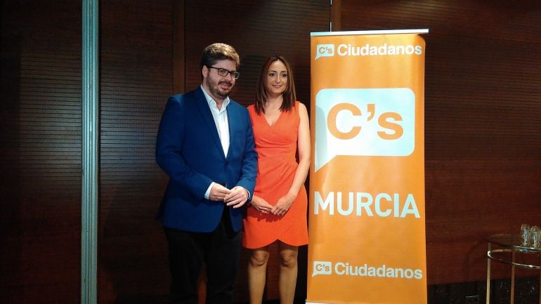 Valle Miguelez junto a Fran Herriás, secretario de organización de Ciudadanos