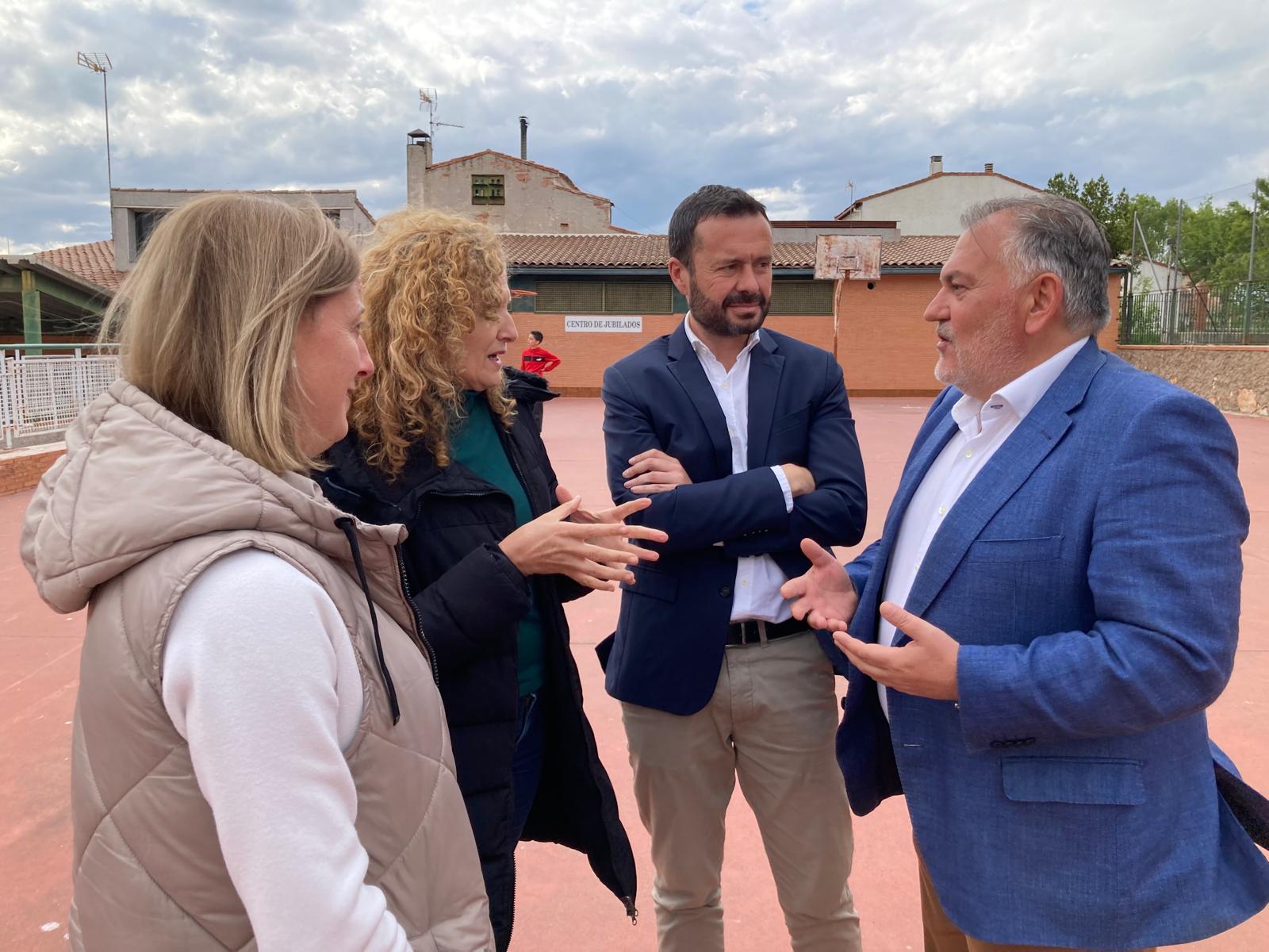 Encuentro entre responsables de la Junta en Guadalajara y el alcalde de Horche