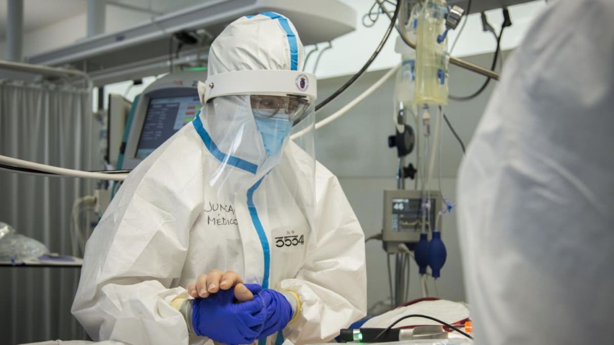 Crecen los contagios en el Bierzo y Laciana, aunque dos zonas dejan la alerta naranja