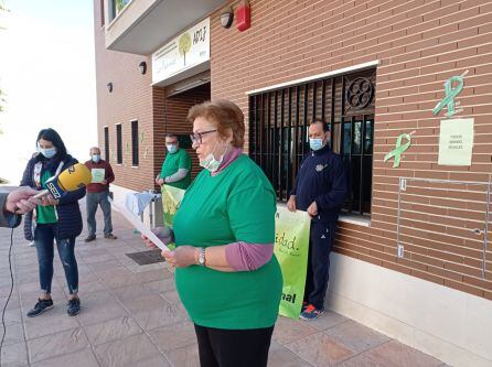 Momento de la lectura del Manifiesto Oficial, por Salvadora Justicia