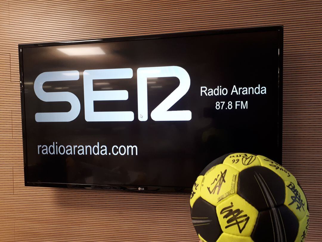 La Cadena SER se vuelca una jornada más con la pasión por el balonmano.