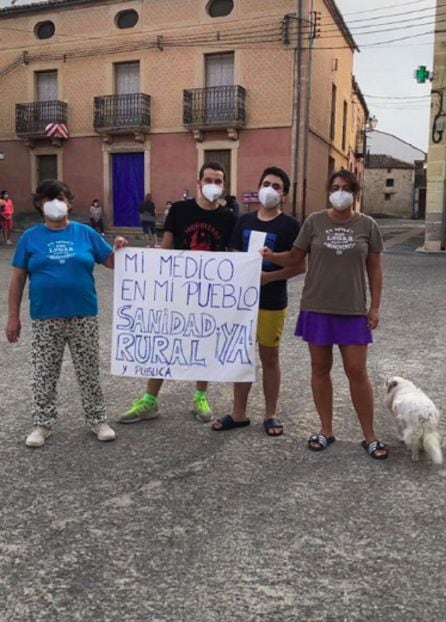 Muñoveros sale a la calle para reclamar una asistencia sanitaria digna