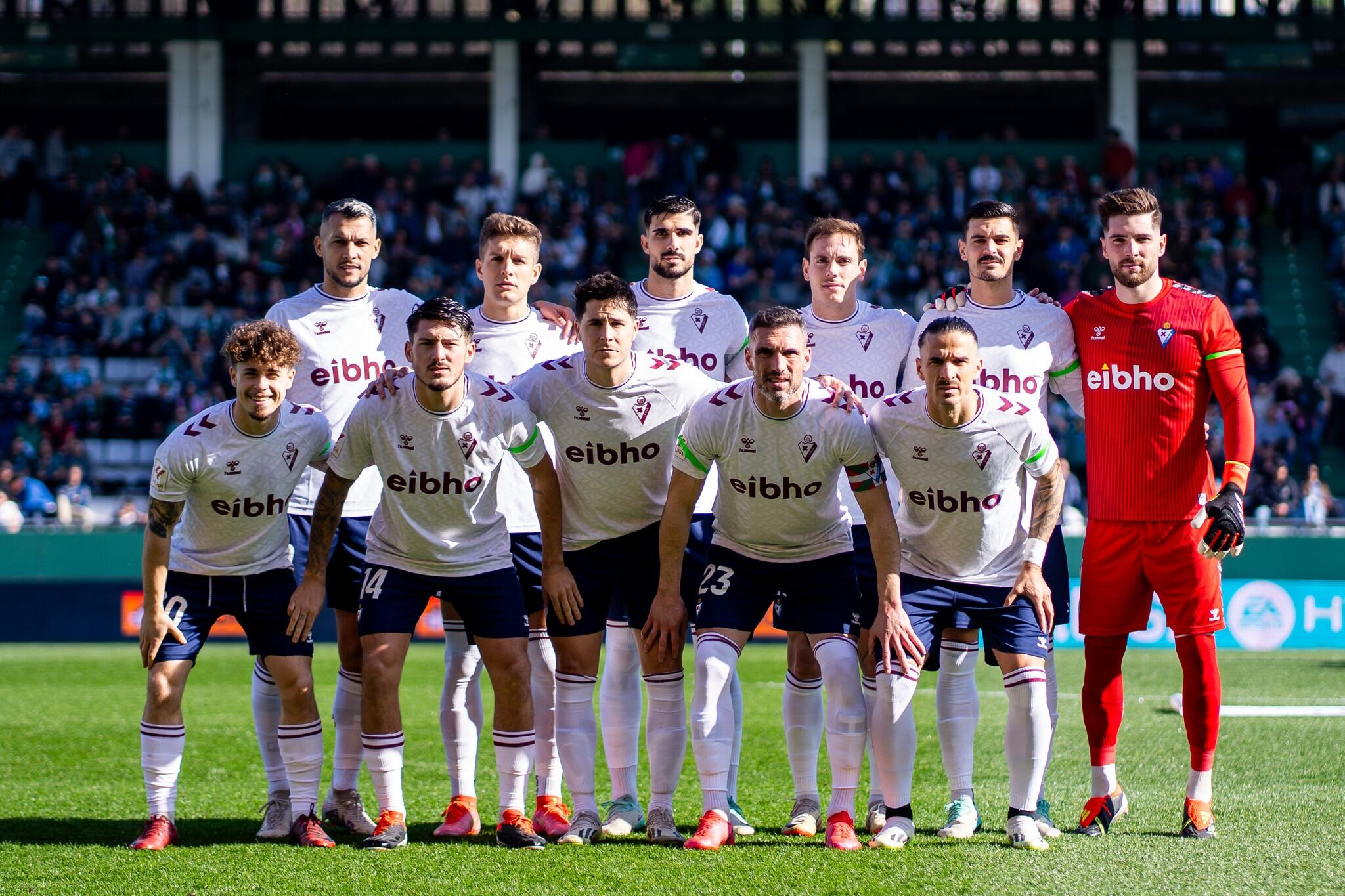 Equipo del Eibar que inició el partido en Ferrol