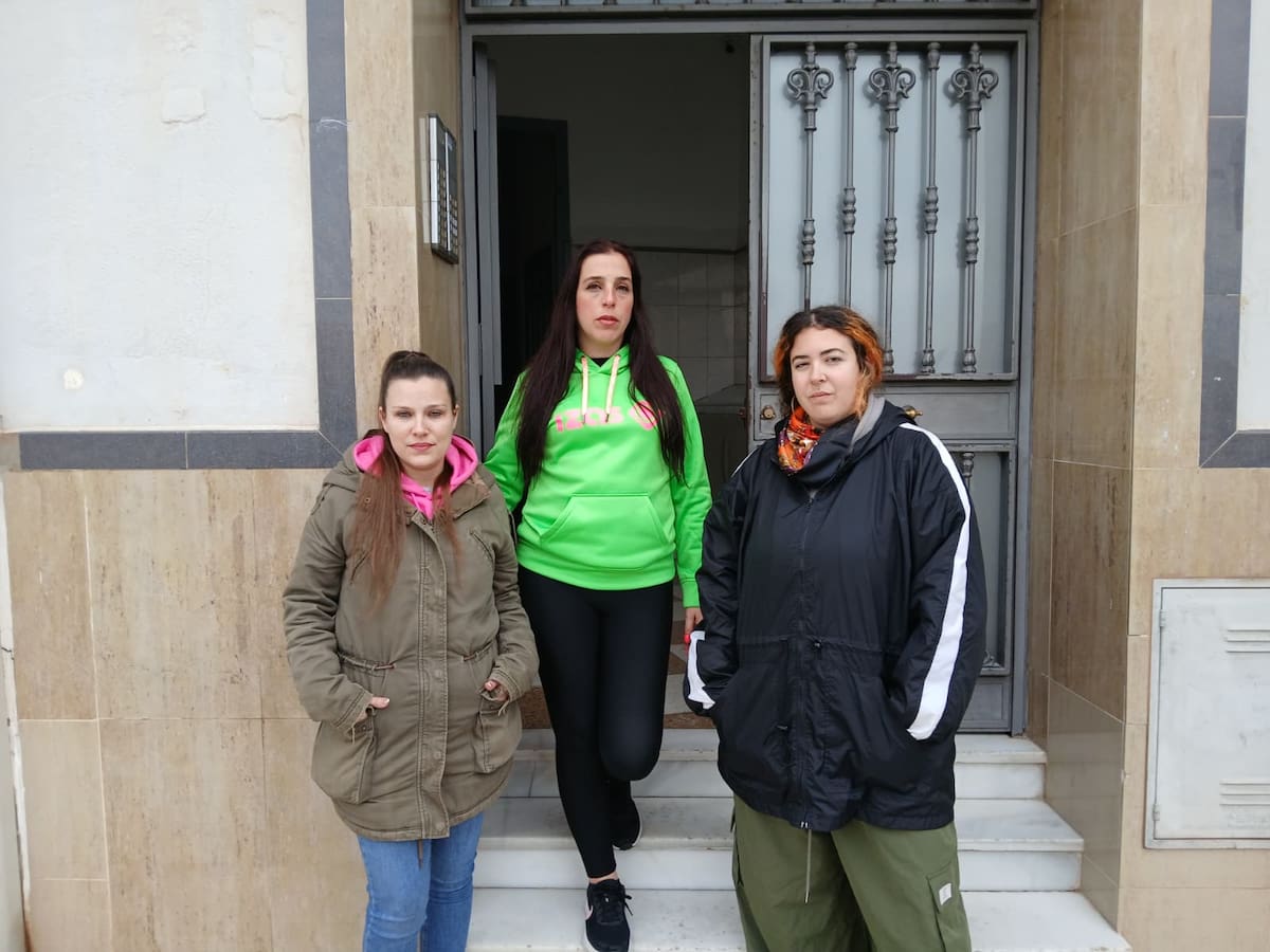 "No podemos elegir entre comer o tener un techo"