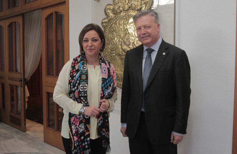 Isabel Ambrosio y Juan José Primo Jurado