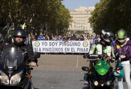 Miles de personas se han manifestado este sábado por el centro de Valladolid a favor de la Concentración Motera de Pingüinos EFE/R. García