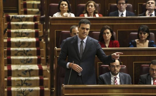 El líder del PSOE, Pedro Sánchez, durante su intervención en la sesión de control al Gobierno en el Congreso