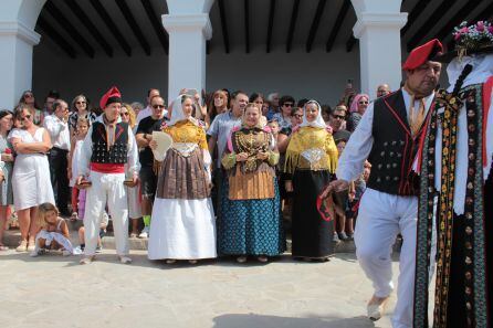 Centenares de personas han acudido a los actos del día grande