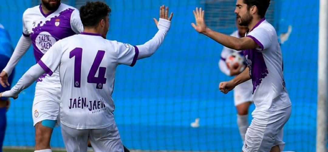 Jugadores del Real Jaén durante uno de los encuentros disputados.