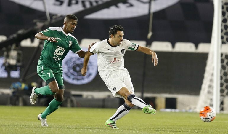 Xavi Hernández en acción con el al Sadd