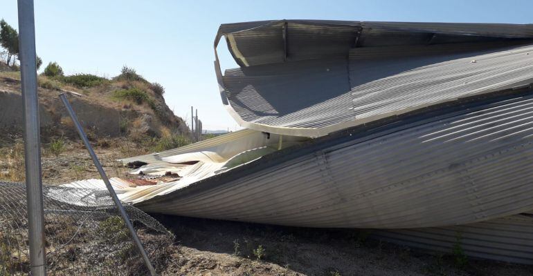 Estado en el que quedó el depósito después del reventón.