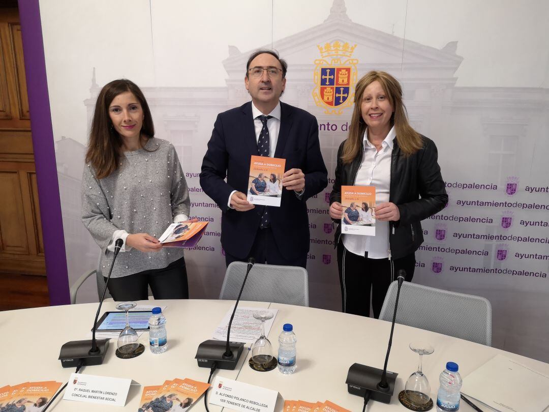 Presentación del nuevo contrato del Servicio de Ayuda a Domicilio del Ayuntamiento de Palencia